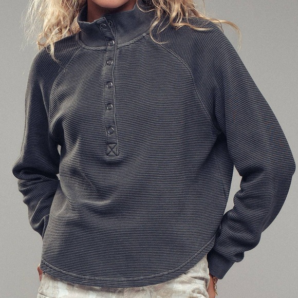 Tops - Faith Thermal Knit Henley Pullover in Charcoal Grey